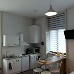 Lägenhet De Charme Au Pied De La Gare Colmar