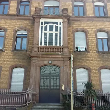 Апартаменти De Charme Au Pied De La Gare *