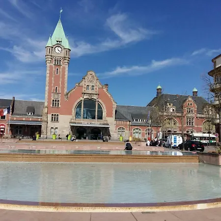 Studio De Charme Au Pied De La Gare Appartamento *